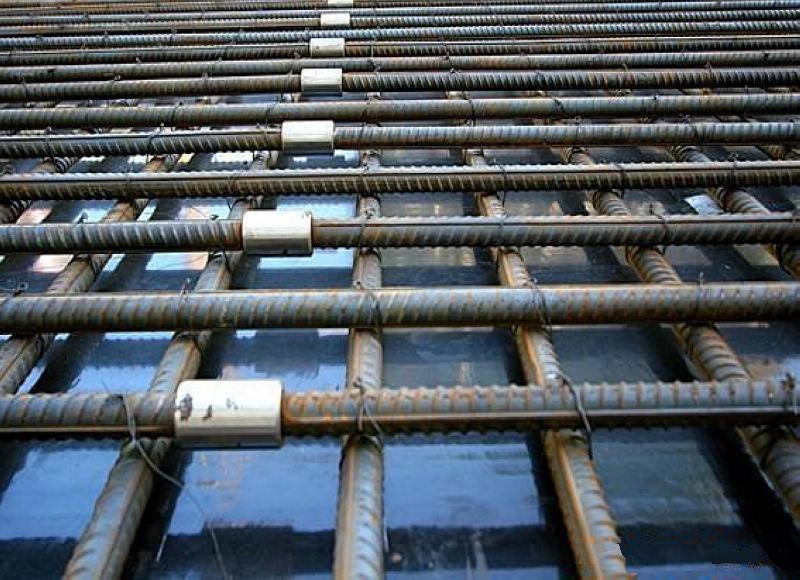 房山为什么建楼房时，要在钢筋上加一排小圆环？原来作用这么大
